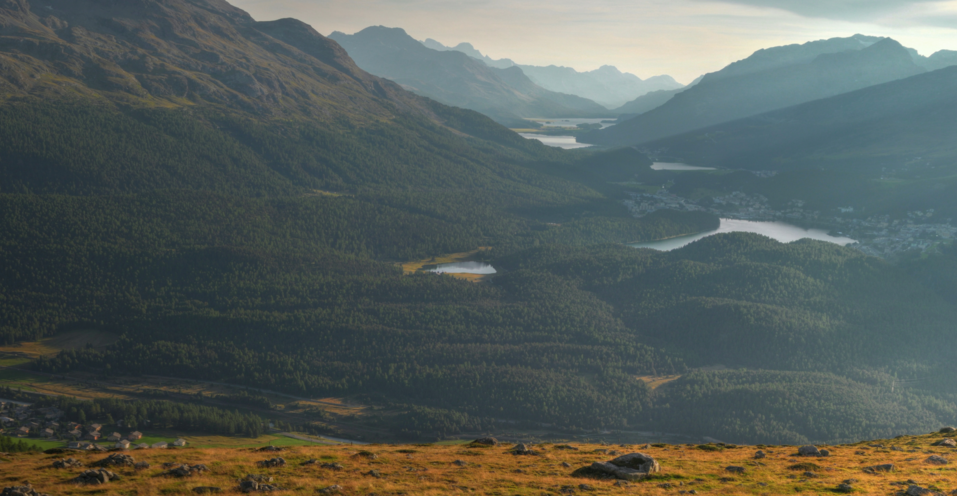 Sur des chemins sinueux et caillouteux: nouvelle conduite d'eau potable dans les montagnes suisses